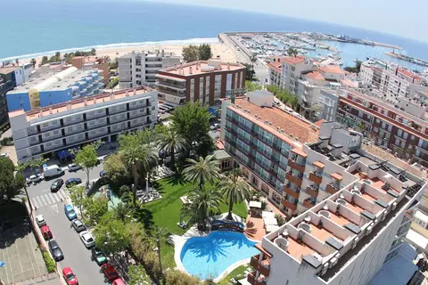 Monica Hotel in Cambrils — foto 9