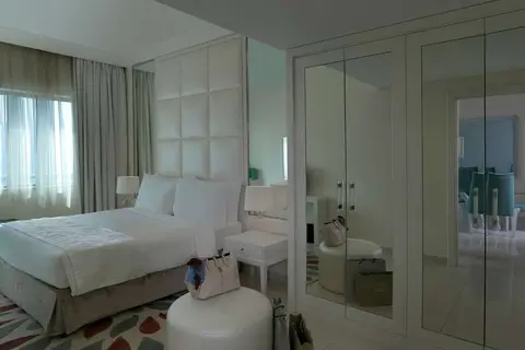 Damac Maison Dubai Mall Street in Dubai — foto 26