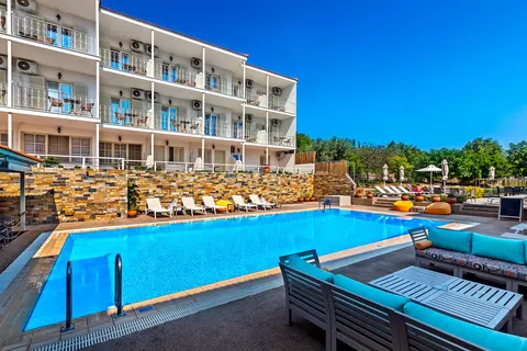 Nereides Hotel in Patitiri — foto 8