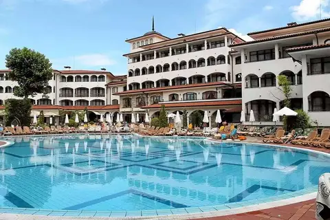 Helena Park in Sunny Beach — foto 2