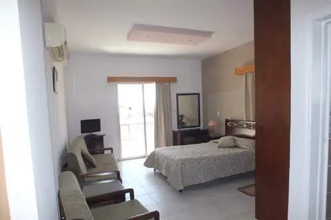 Petsas Apartments in Πέγεια — foto 5