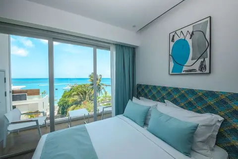 Ocean V Hotel in Grand Baie VCA, East