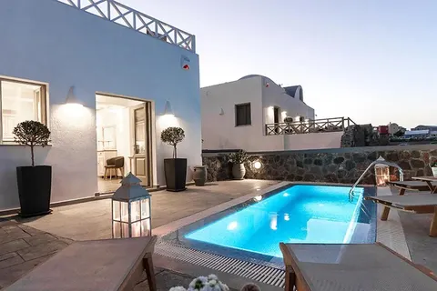 Mathios Luxury Homes in Thira Municipal Unit