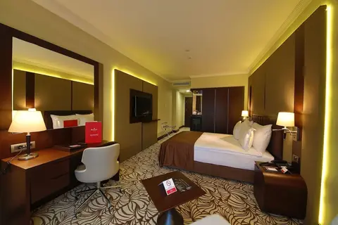 Ramada Hotel & Suites by Wyndham Istanbul Merter in Fatih — foto 26