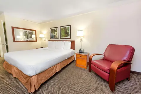 La Quinta Inn & Suites by Wyndham Ft Lauderdale Cypress Cr in Fort Lauderdale — foto 18
