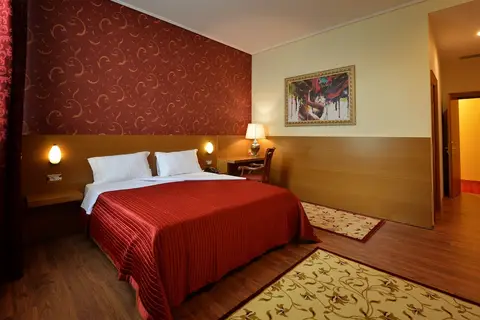Hotel Austria in Tirana — foto 19