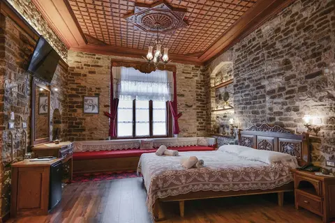 Hotel Bineri in Gjirokastra — foto 21