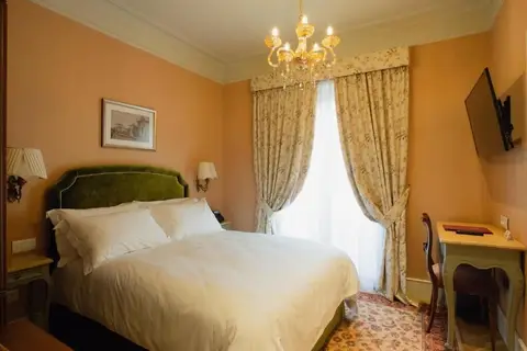 E'bel Boutique Hotel in Tirana — foto 26