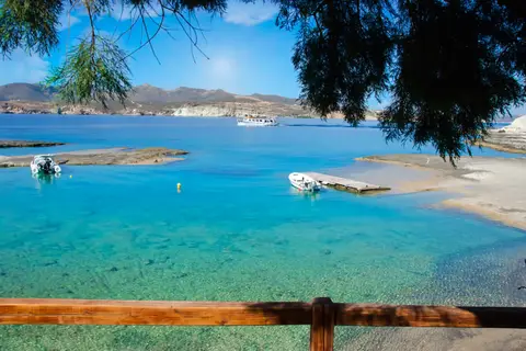 Apollon Studios-Rooms in Πολλώνια — foto 4
