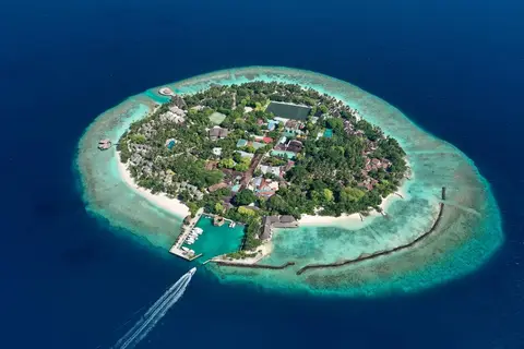 Bandos Maldives in Bandos Island Resort — foto 11