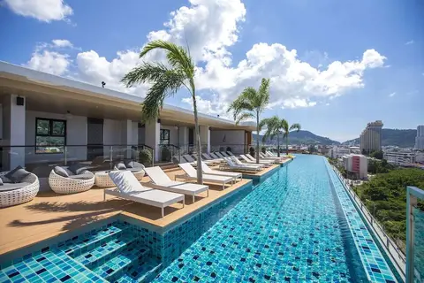 The Marina Phuket Hotel in ตำบลป่าตอง