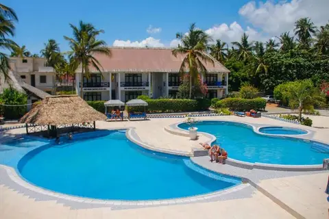 Protels La Plage in Bwejuu