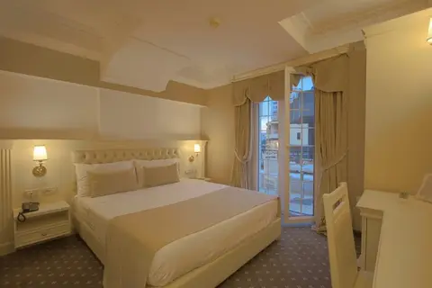 Lot Boutique Hotel in Tirana — foto 9