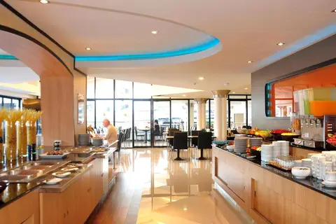 Flipper Lodge Hotel in พัทยา — foto 8