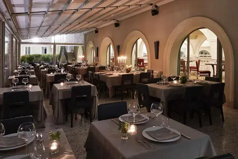 The Building in Rome, foto 13