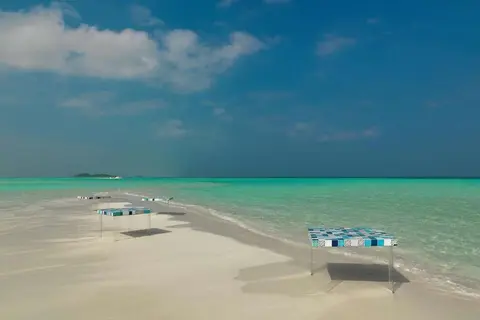 Cocoon Maldives Resort in އޮޅުވެލިފުށި — foto 18