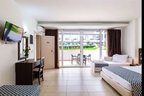 Atali Grand Resort in Vlichada, foto 6