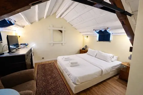 Loriet Hotel in Mytilene, foto 19
