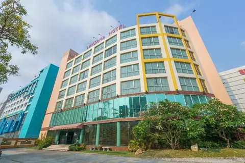 Lantana Resort Hotel & Apartments in Pula