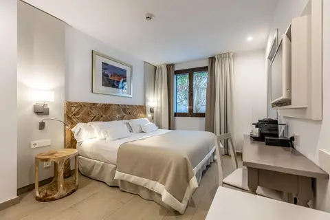 Hotel Hoposa Niu in Cala de Sant Vicent o Cala San Vicente — foto 18