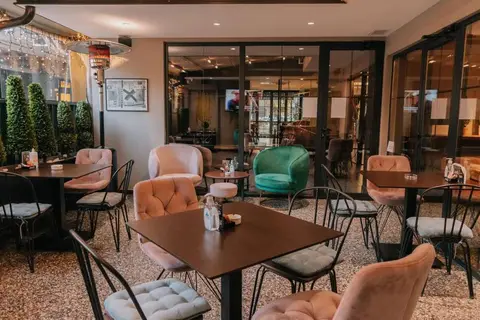 Alexandar II Hotel in Skopje — foto 8