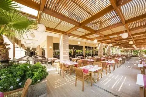 Dizalya Palm Garden in Alaşehir — foto 11