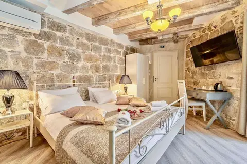 Heritage Palace Varos in Split — foto 18