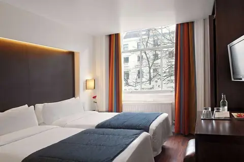 The Caesar Hotel in Londen, foto 3