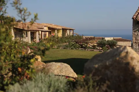 Resort Punta Falcone in Santa Teresa Gallura — foto 12