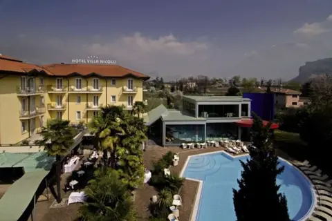 Villa Nicolli Romantic Resort in Riva del Garda — foto 27