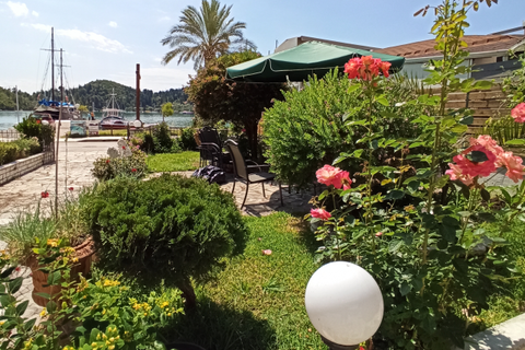 Captain's Seafront Apartments foto 13