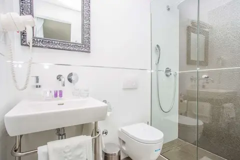 Jona Rooms Podstrana in Podstrana – Miljevac — foto 15