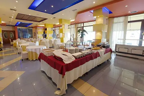 Hotel New York in Vlorë — foto 16