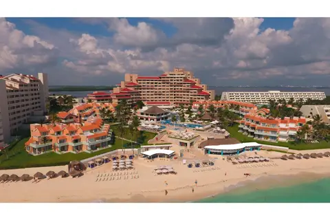 Wyndham Grand Cancun All Inclusive Resort & Villas in Cancùn — foto 3
