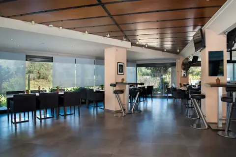 Kavos Plaza Hotel in Δημοτική Ενότητα Λευκιμμαίων — foto 3