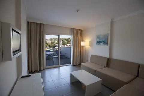 Batihan Beach Resort & Spa in Kuşadası — foto 24