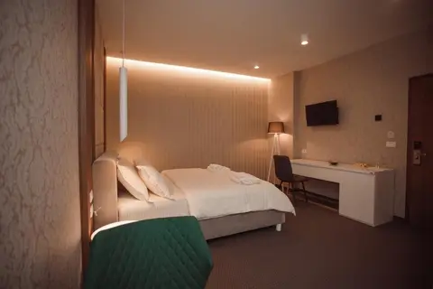 Hotel Chicago in Shkodra — foto 28