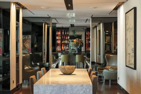 The Artist Grand Hotel of Art in Bilbao — foto 29