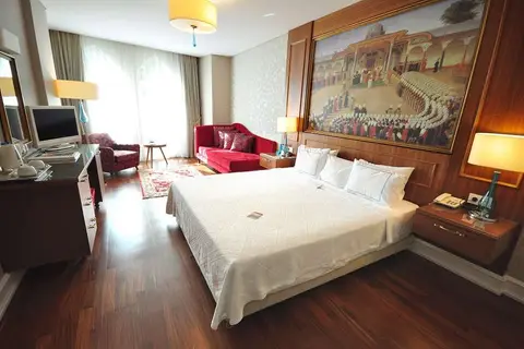 Neorion in İstanbul, foto 2