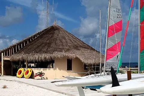 Kurumba Maldives in Vihamanaafushi — foto 9