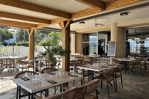 Hotel Bellevue Saint Florent in Saint-Florent — foto 7