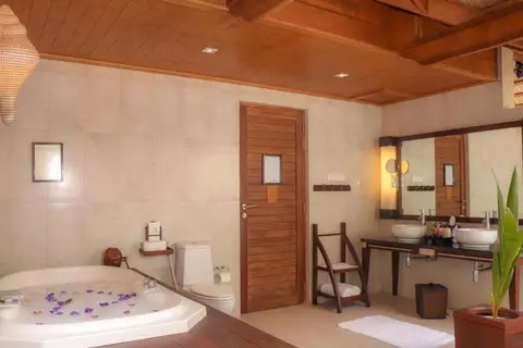 Kuredu Resort & Spa in Lhaviyani Atoll Hospital, foto 23