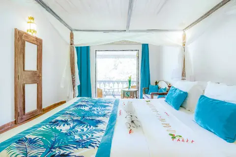 Nomad Beach Resort in Diani Beach — foto 4