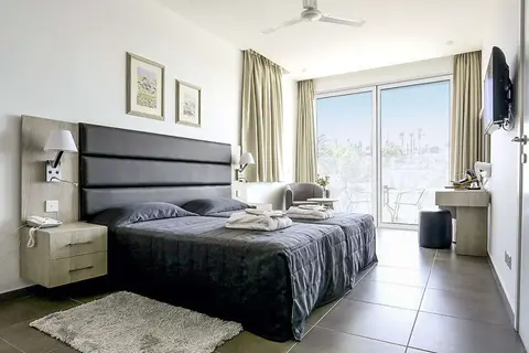 Dionysos Central Hotel in Paphos — foto 4