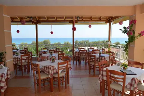 Grand Beach in Λιμενάρια — foto 19