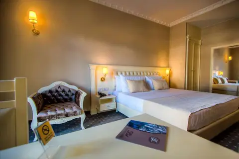 Lot Boutique Hotel in Tirana — foto 4