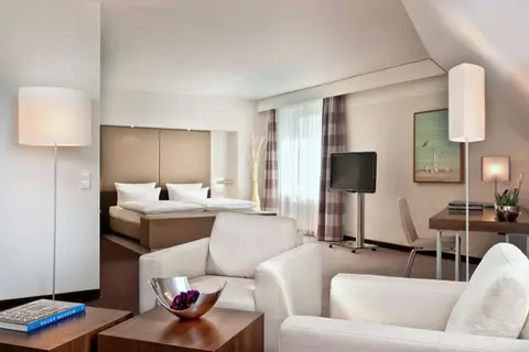 Hotel Estrel Berlin in Berlijn — foto 11