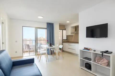 Aparthotel BCL Levante Lux in Benidorm — foto 2