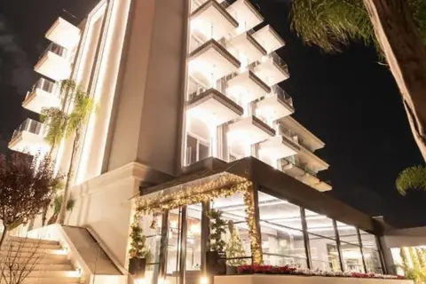 Demi Hotel in Saranda — foto 13