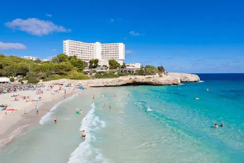 Globales America in Calas de Mallorca — foto 21